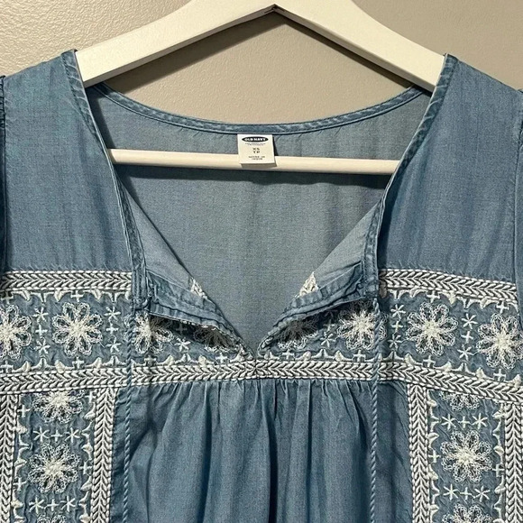 Old Navy Embroidered Tencel Swing Dress - Picture 6 of 12